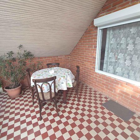 Apartment In Balatonfoeldvar 45316 Eksteriør billede